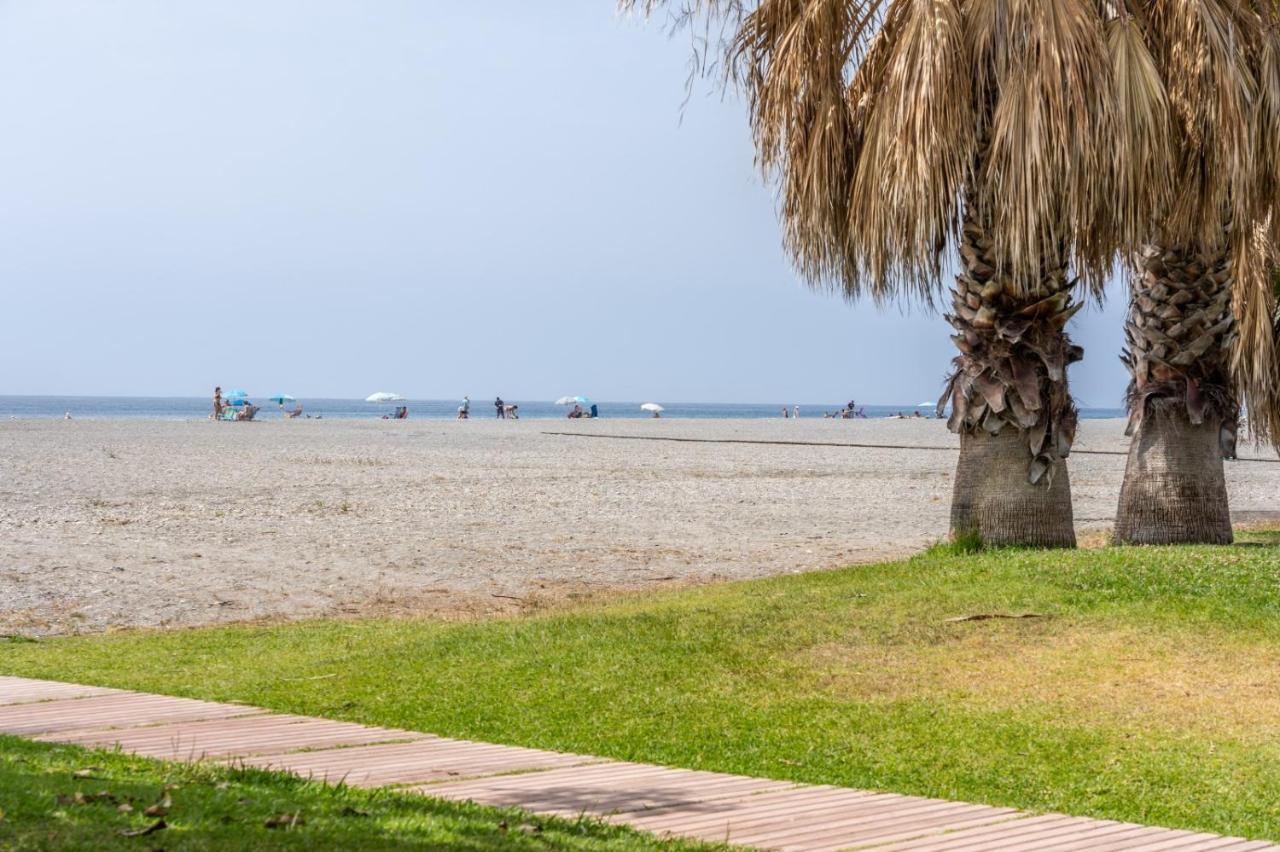 Lujo Frente Al Mar. Luxury On The Beachfront. Motril Buitenkant foto
